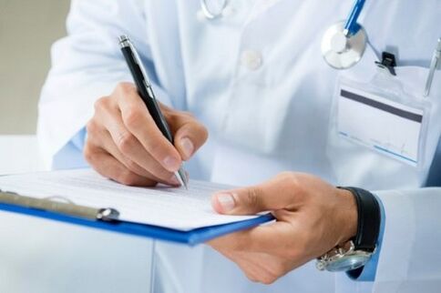 doctor prescribes treatment for psoriasis